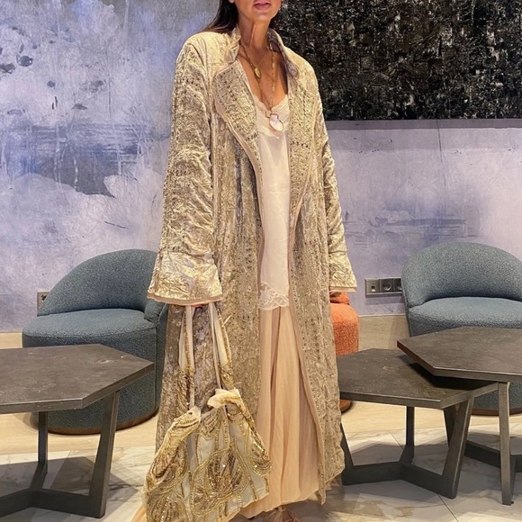 Zara Beige Velvet Embroidered Kimono Jacket - Picture 5 of 7